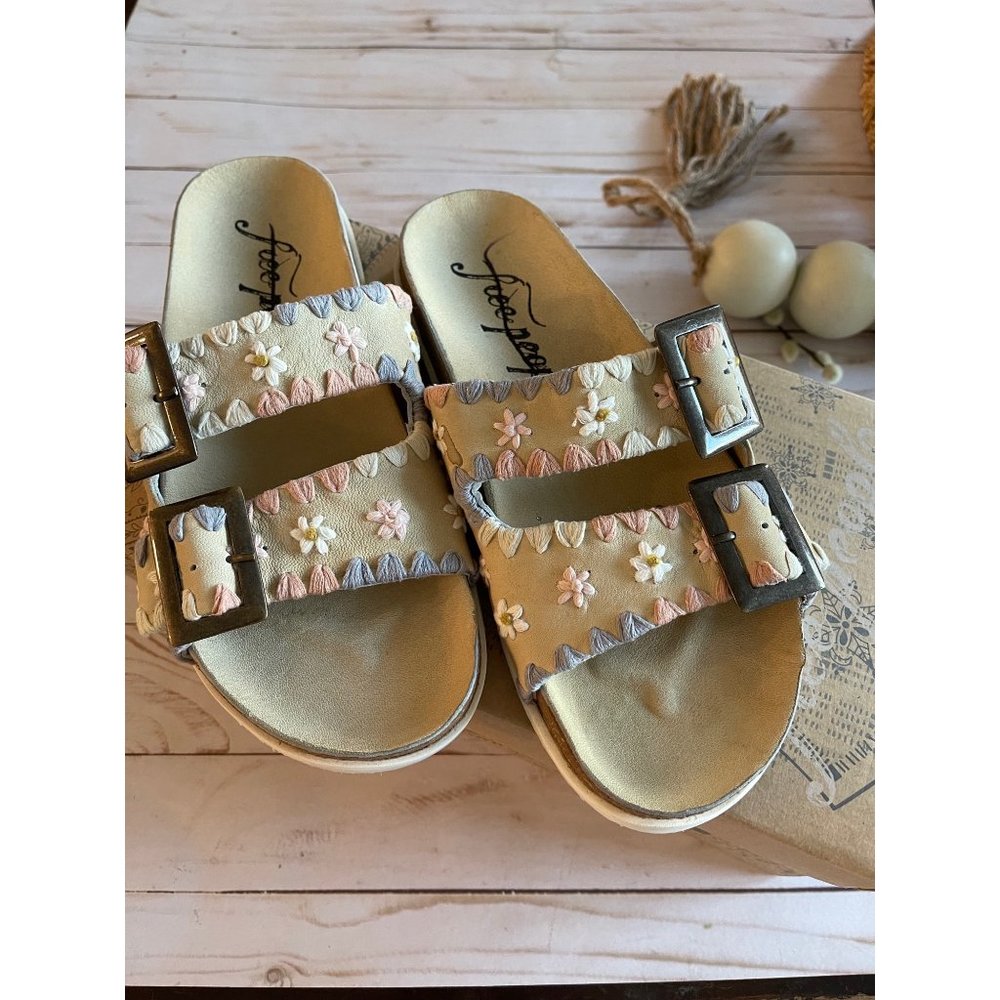 Free People Wildflowers FootBed Flora